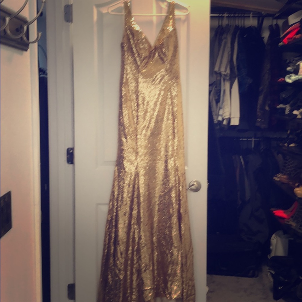 Long Gold sequins dress satin lining